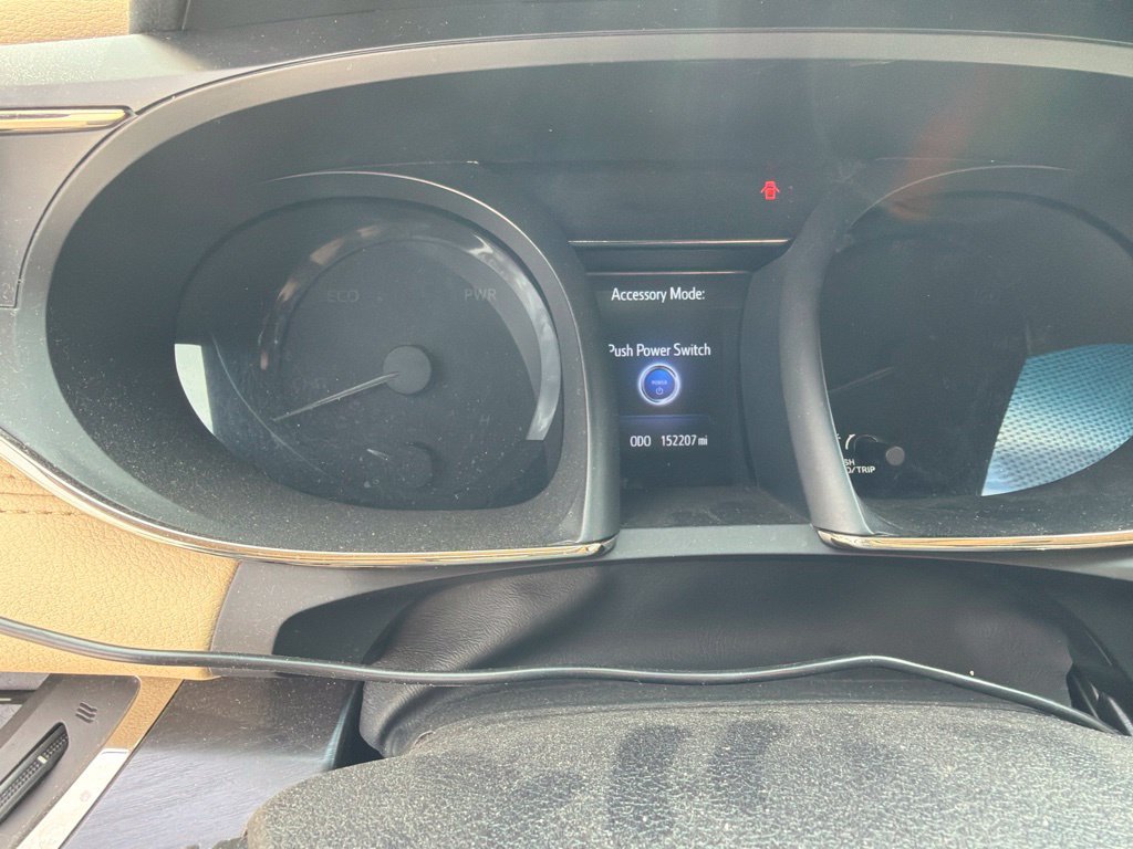 Used 2016 Toyota Avalon Limited FWD image 31