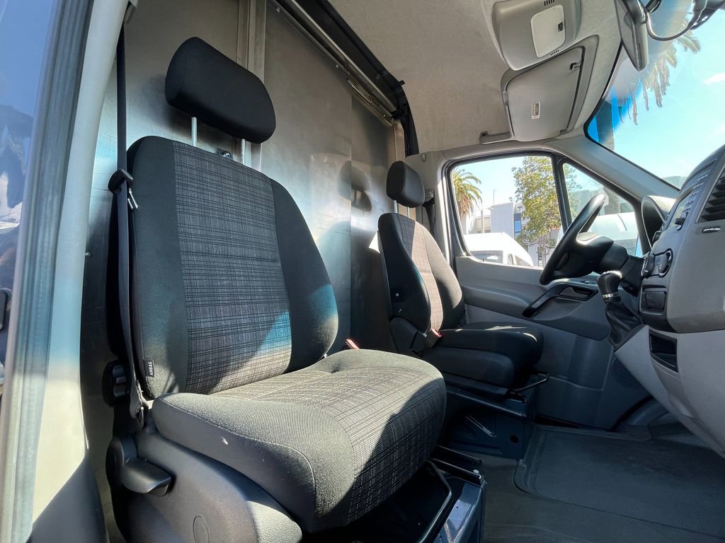 Used 2018 Mercedes-Benz Sprinter 2500 image 14