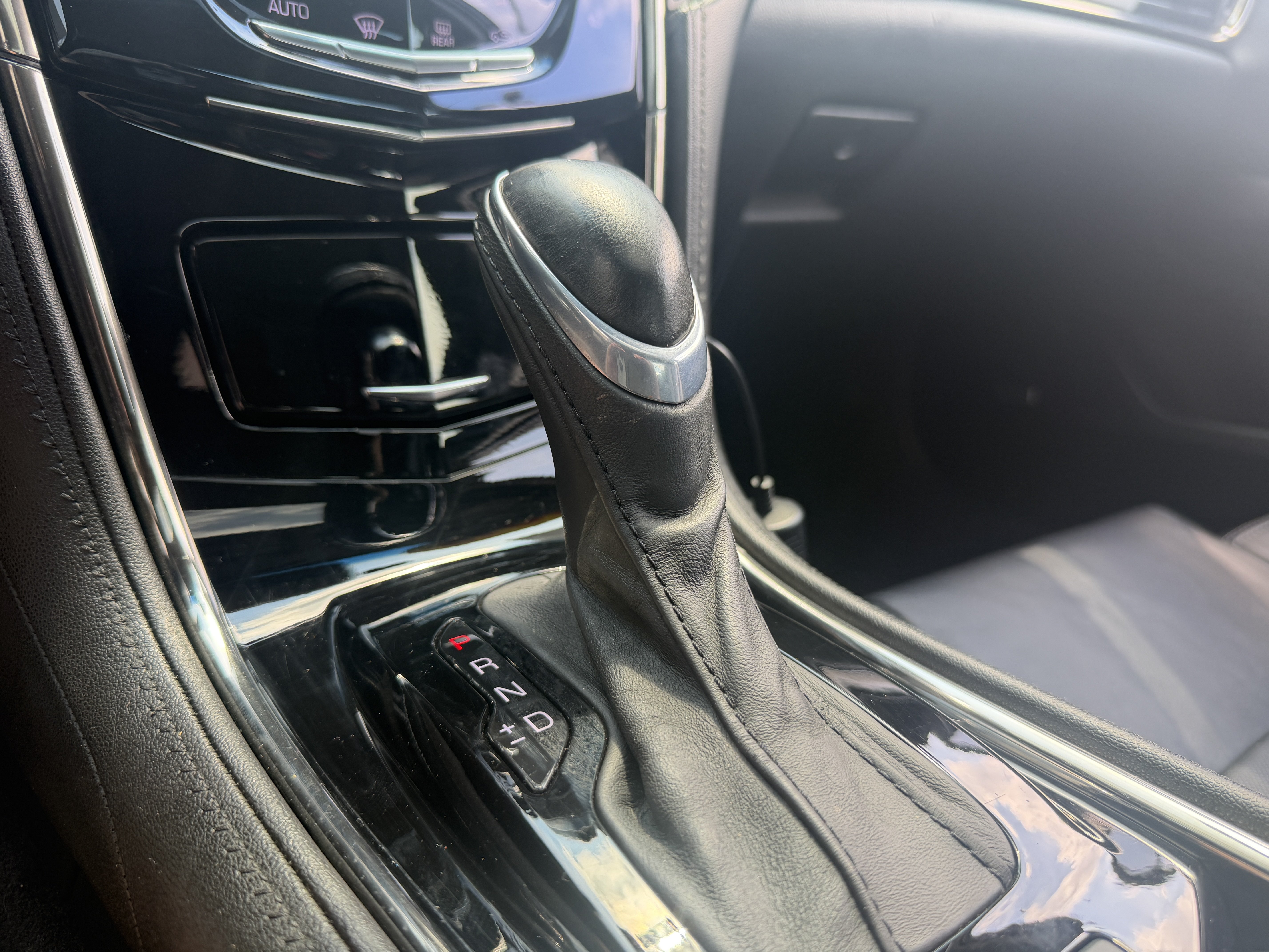 Used 2015 Cadillac ATS Luxury w/ Sun And Sound Package RWD image 37