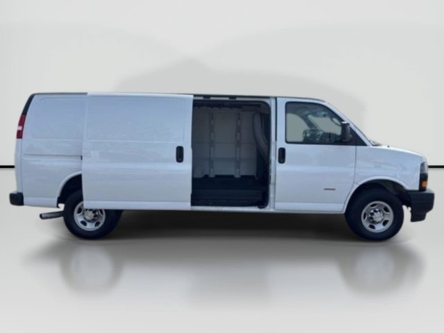 Used 2021 Chevrolet Express 2500 Extended w/ Driver Convenience Package RWD image 31