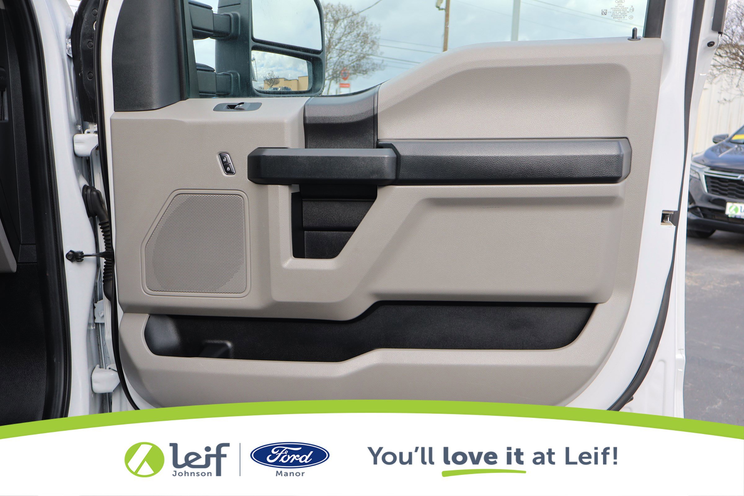 Used 2021 Ford F250 XL w/ Power Equipment Group image 32