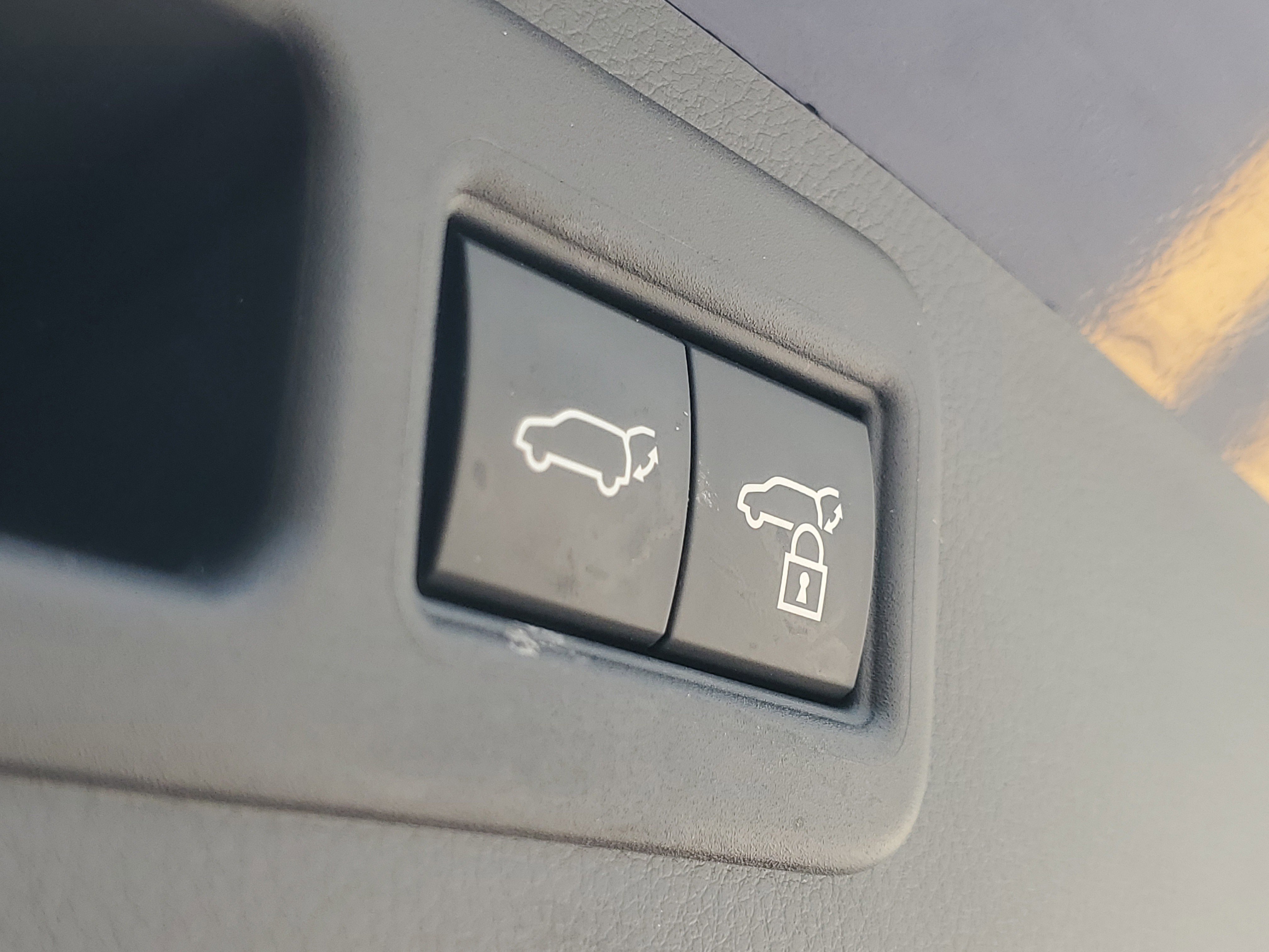 Used 2023 Lexus RX 350 Premium w/ Cold Area Package FWD image 9