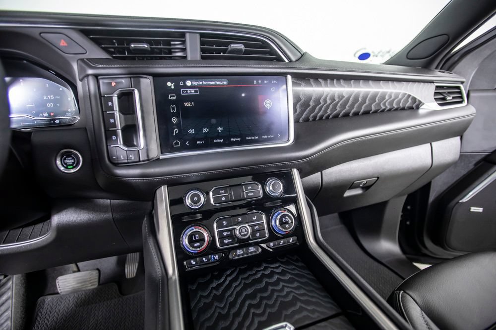 Used 2024 GMC Yukon XL Denali w/ Advanced Technology Package AWD/4WD image 37