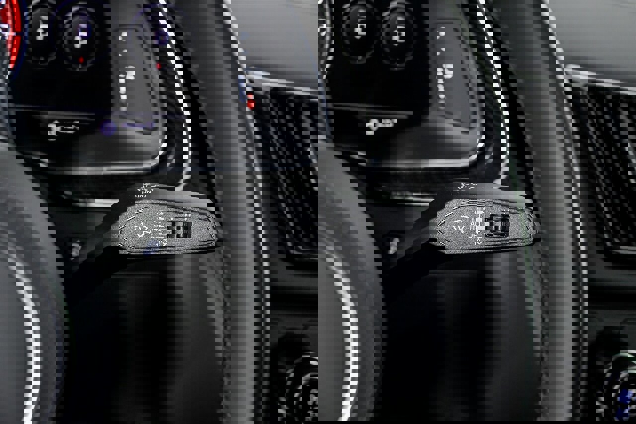 Used 2020 Audi R8 V10 w/ Carbon Exterior Package image 33