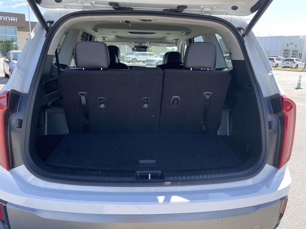 Used 2025 Kia Telluride S AWD/4WD image 28