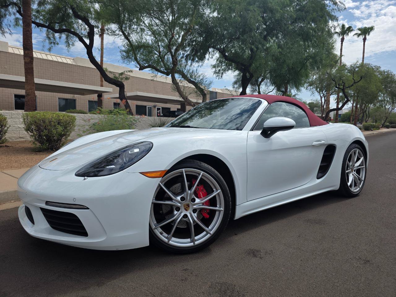 Used 2019 Porsche 718 Boxster S RWD image 2