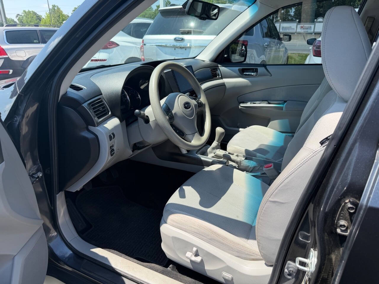 Used 2012 Subaru Forester 2.5X Premium w/ All-Weather Pkg AWD/4WD image 8