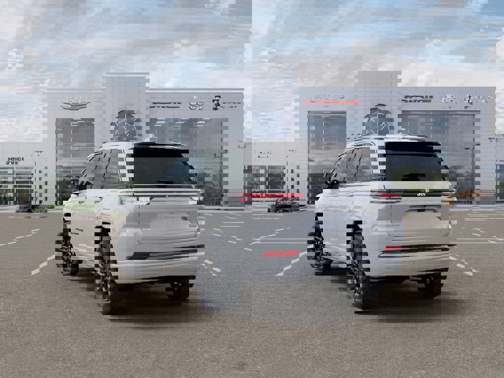 New 2026 Jeep Grand Cherokee Limited image 3