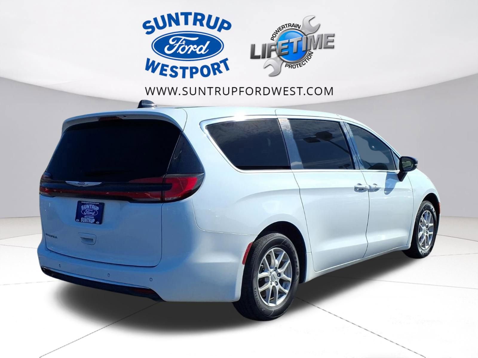 Used 2024 Chrysler Pacifica Touring-L image 29
