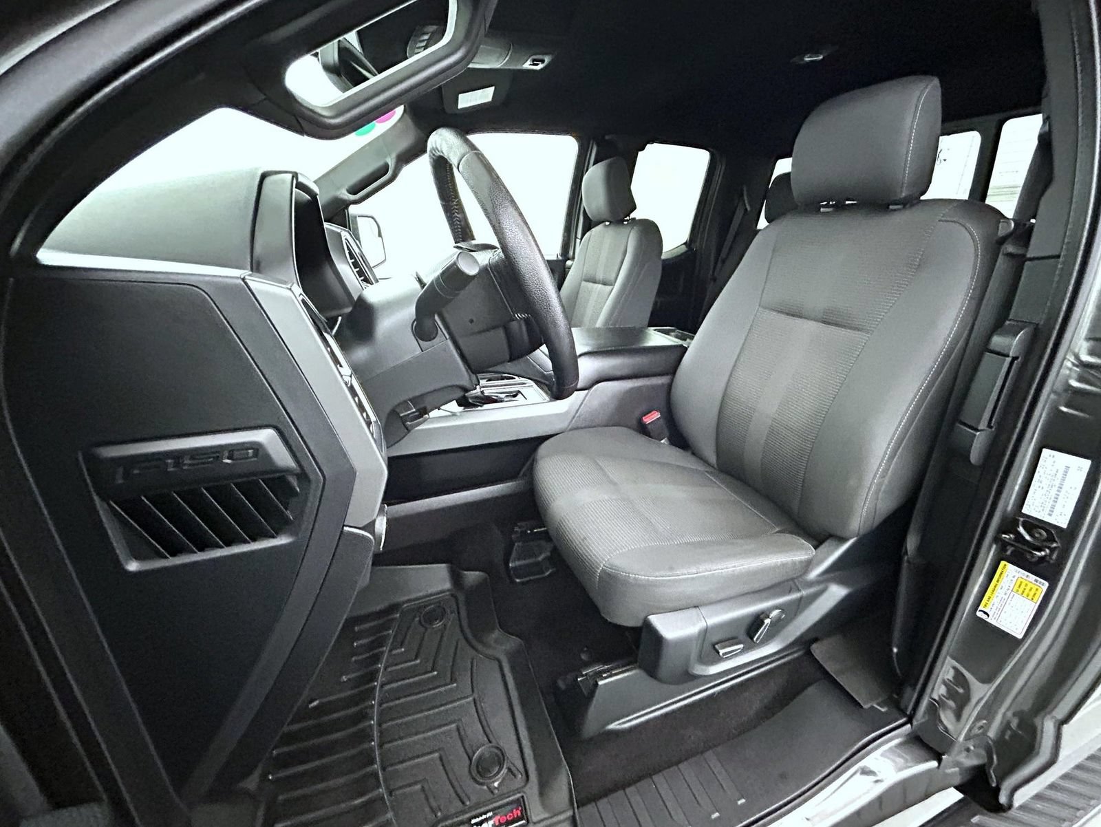 Used 2016 Ford F150 XLT w/ Equipment Group 302A Luxury AWD/4WD image 10