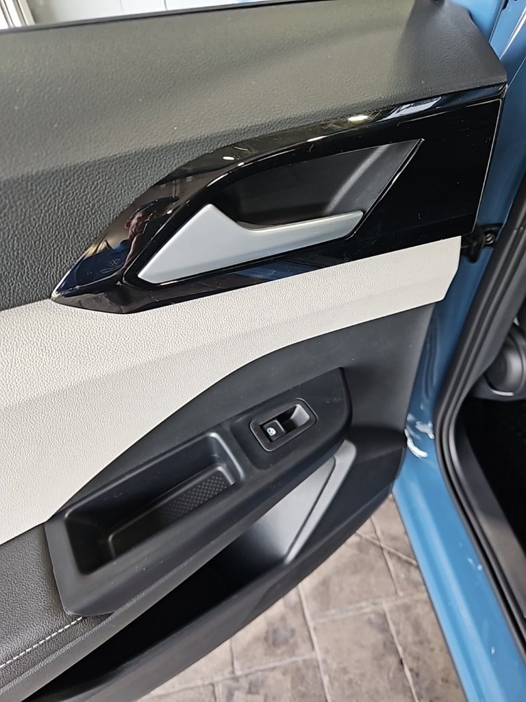 New 2026 Volkswagen Taos S image 21