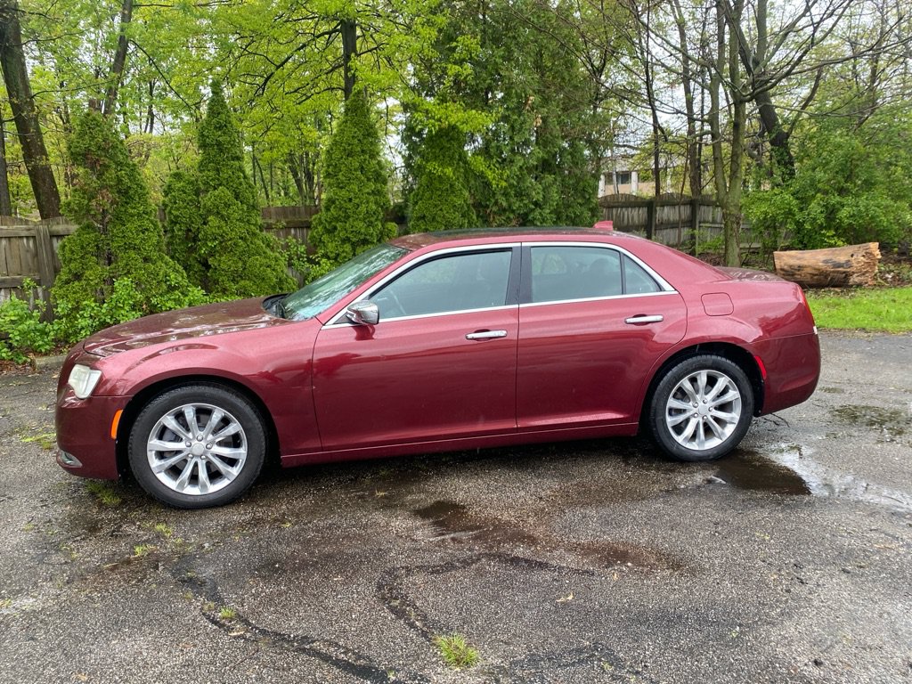 Used 2016 Chrysler 300 C AWD/4WD image 2