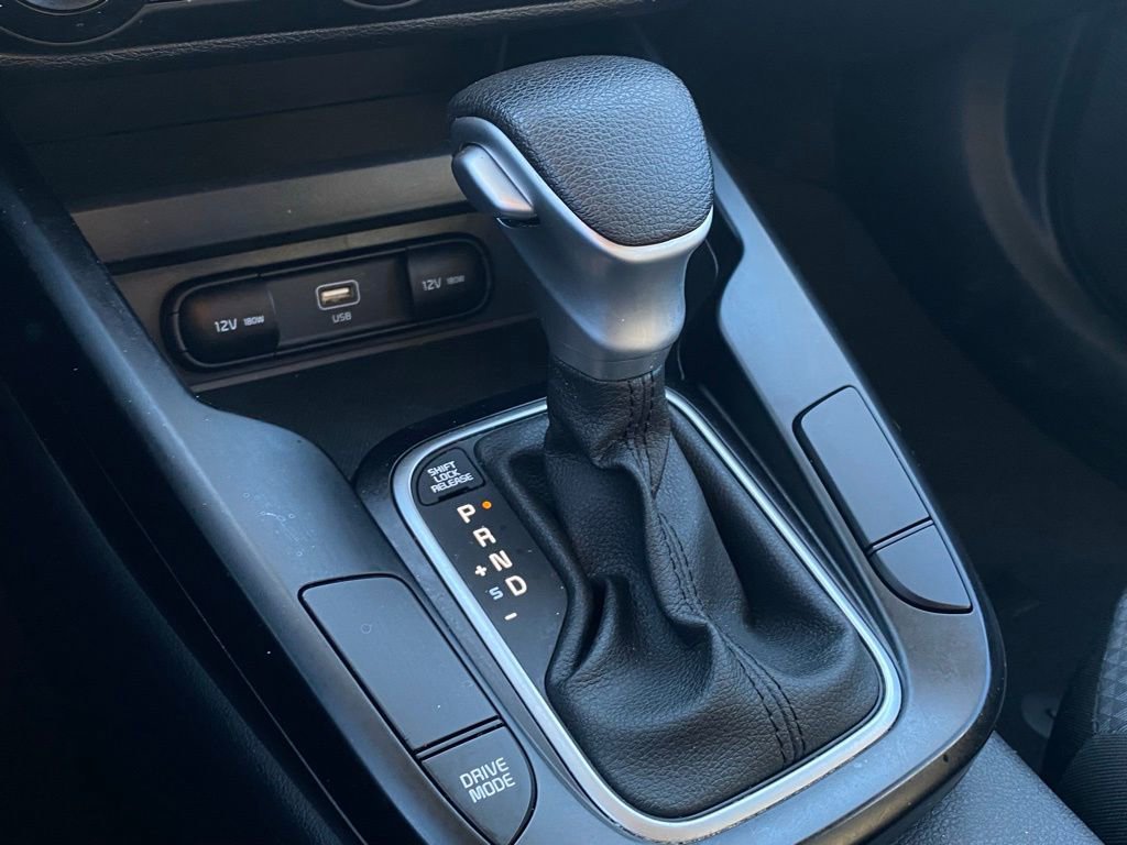 Certified 2024 Kia Soul LX FWD image 17