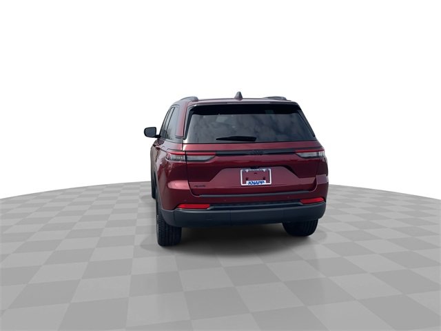 Used 2023 Jeep Grand Cherokee Altitude image 7