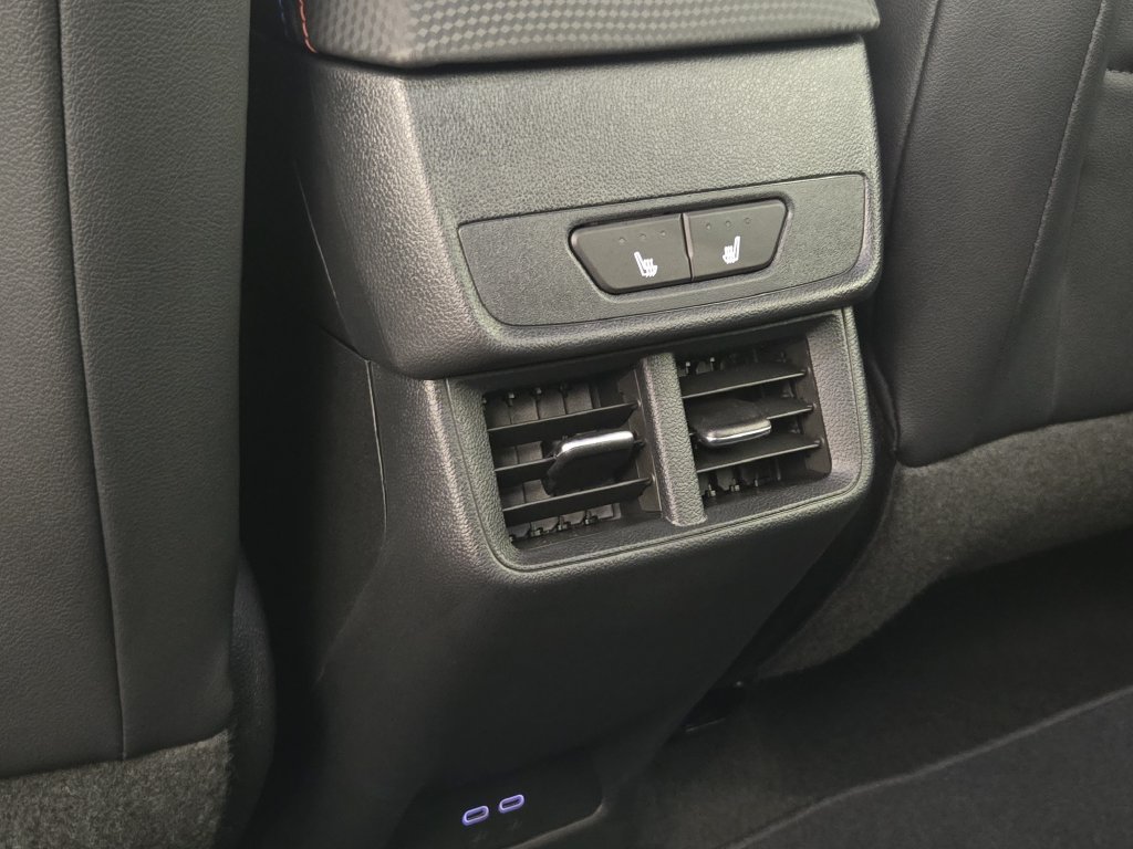 New 2026 Chevrolet Equinox RS w/ Convenience Package III FWD image 33