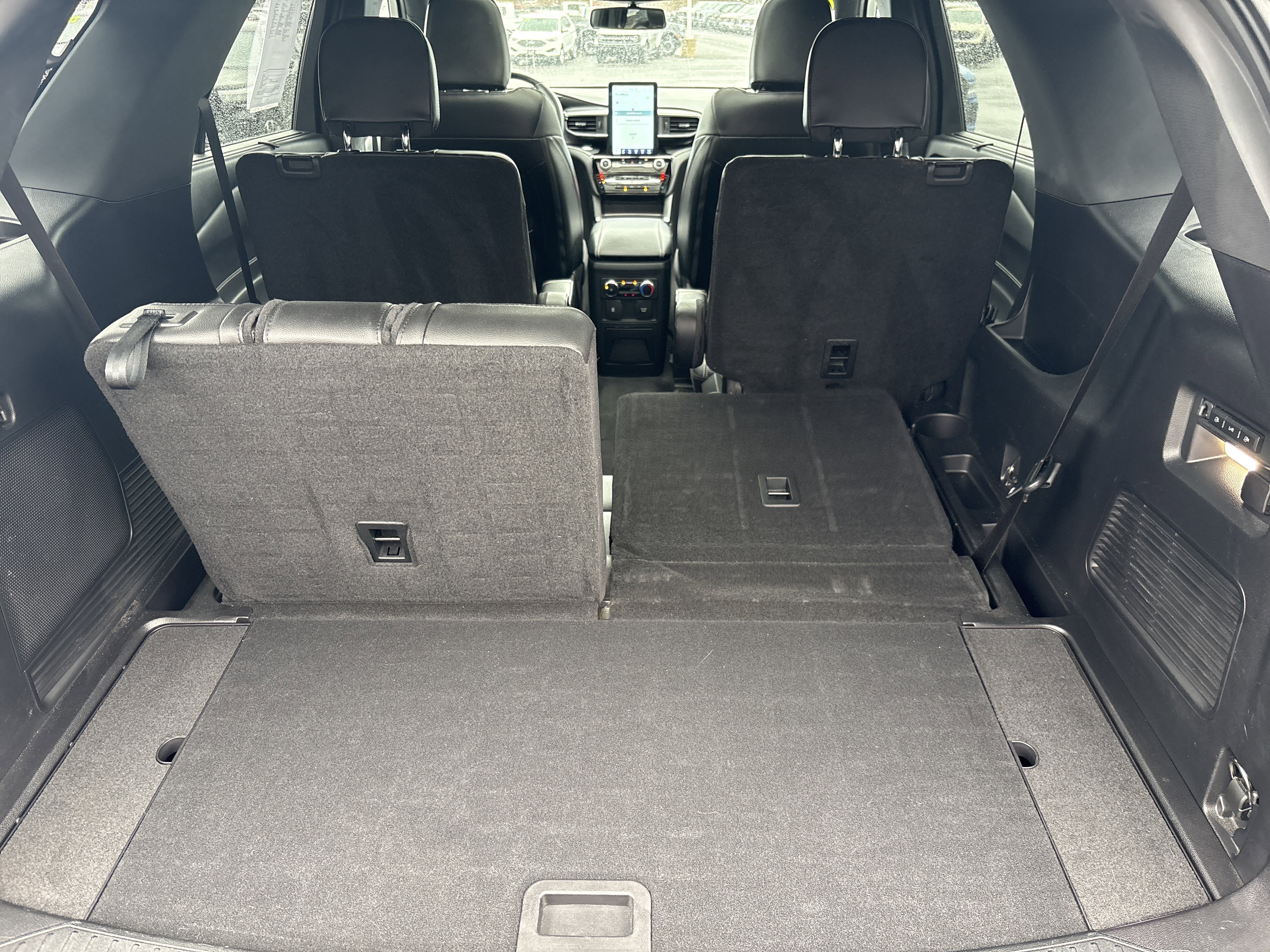 Used 2022 Ford Explorer ST w/ Equipment Group 401A image 8