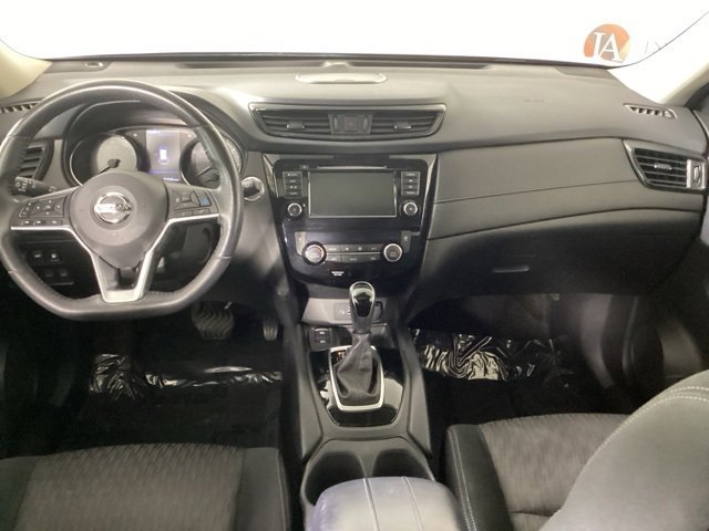 Used 2019 Nissan Rogue SV w/ Sun & Sound Touring Package image 11