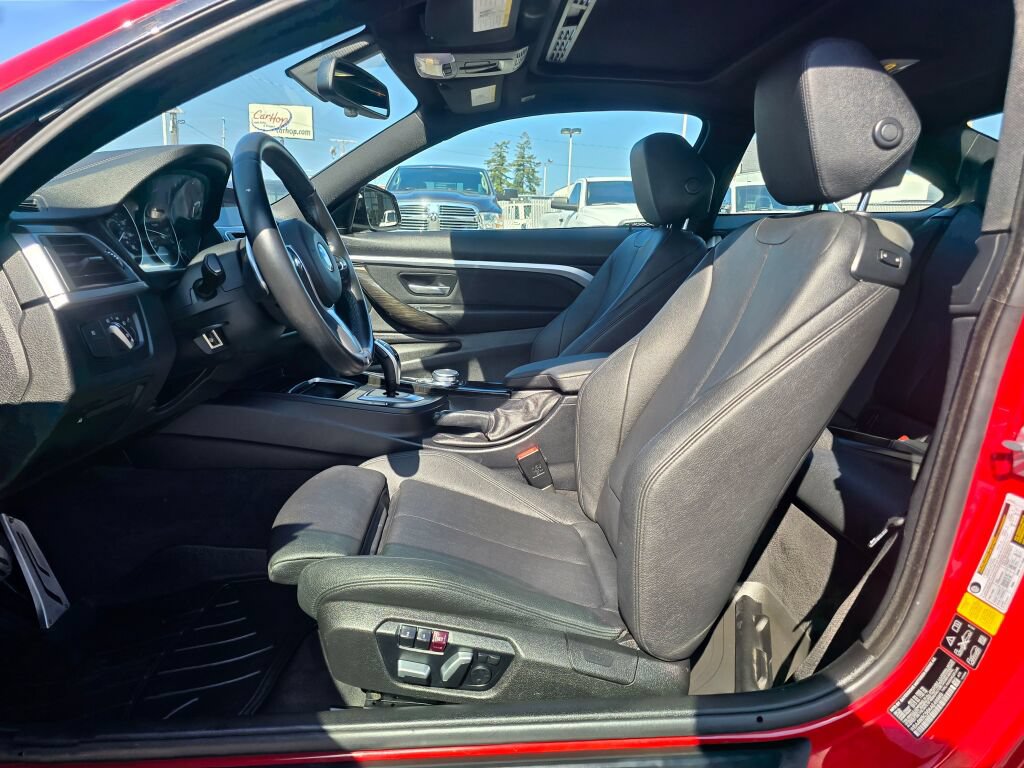 Used 2019 BMW 430i xDrive Coupe w/ M Sport Package AWD/4WD image 19
