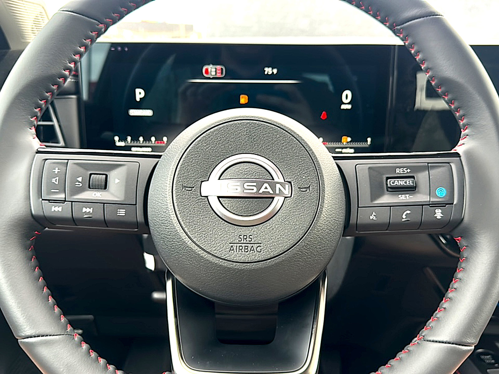 New 2026 Nissan Kicks SR w/ Cold Weather Package FWD image 17