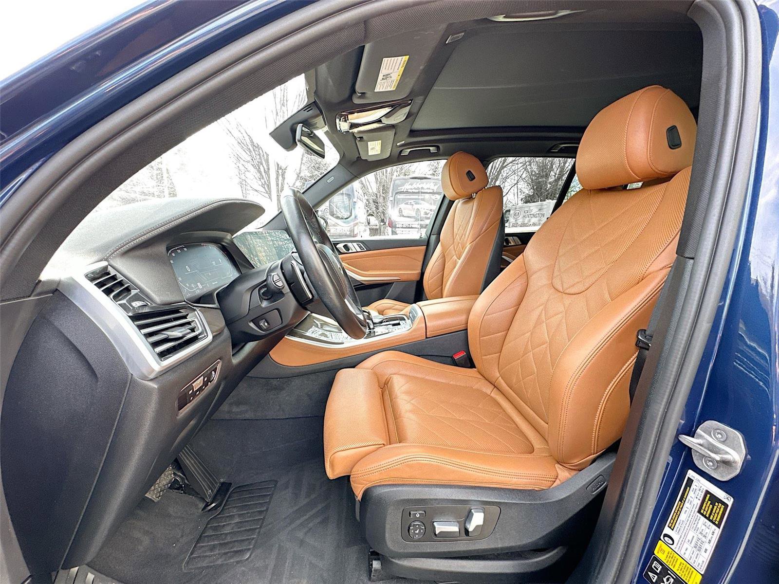 Used 2023 BMW X5 xDrive40i w/ Premium Package image 21