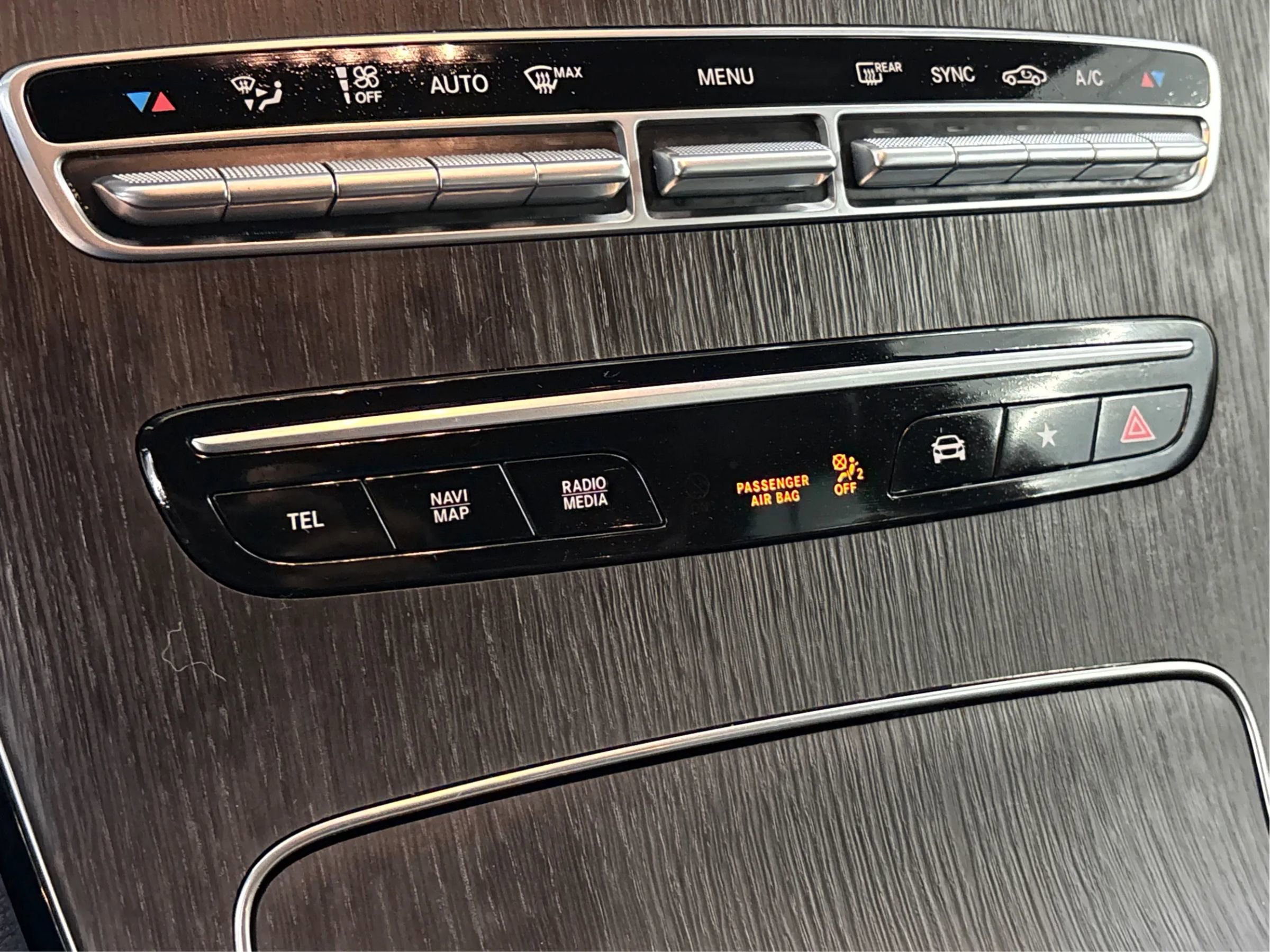 Used 2020 Mercedes-Benz GLC 300 4MATIC image 38