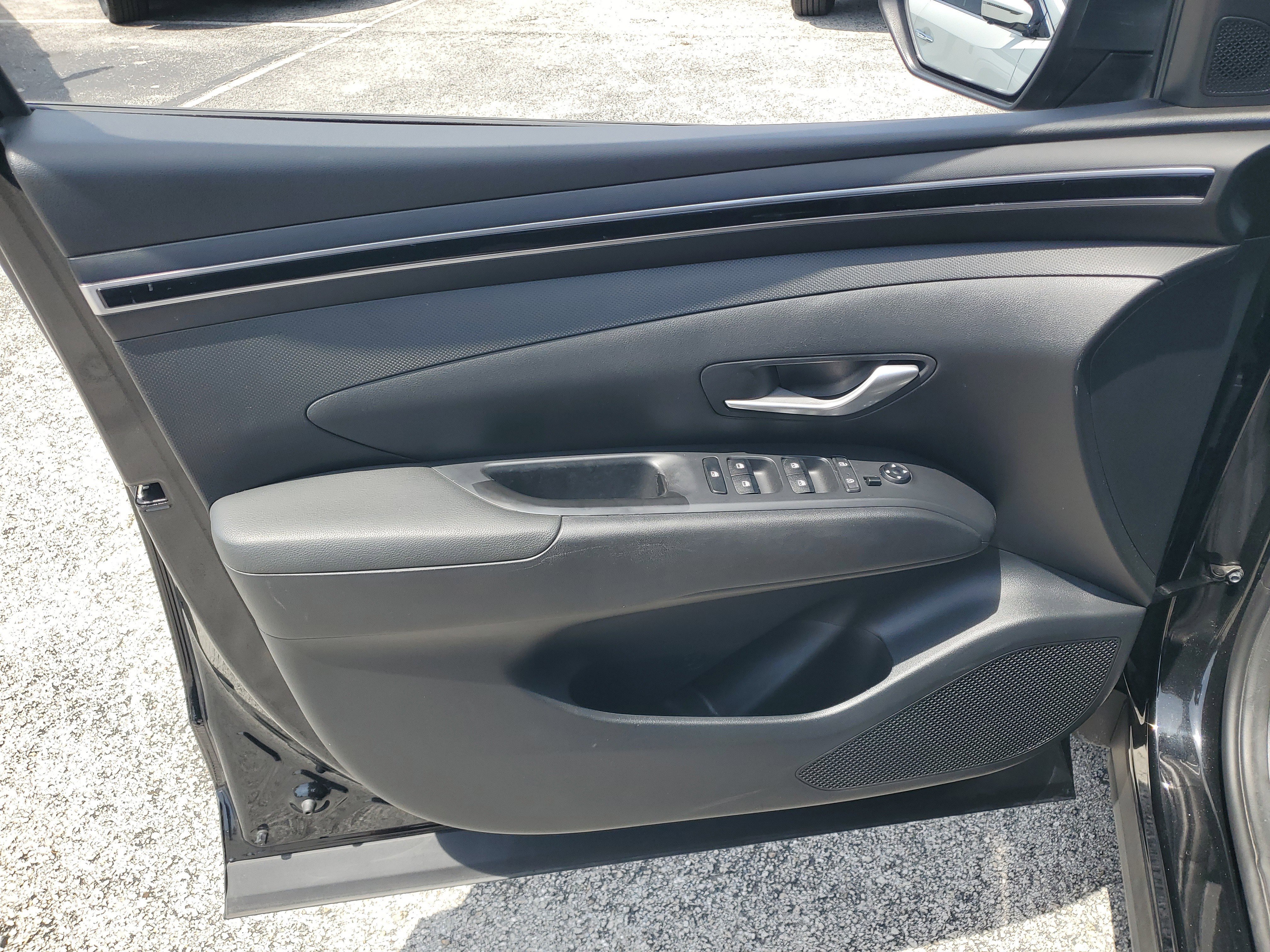 Used 2022 Hyundai Santa Cruz SEL w/ Activity Package FWD image 8