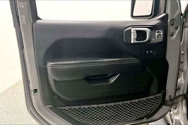 Used 2022 Jeep Gladiator Overland w/ Popular Equipment Package image 22