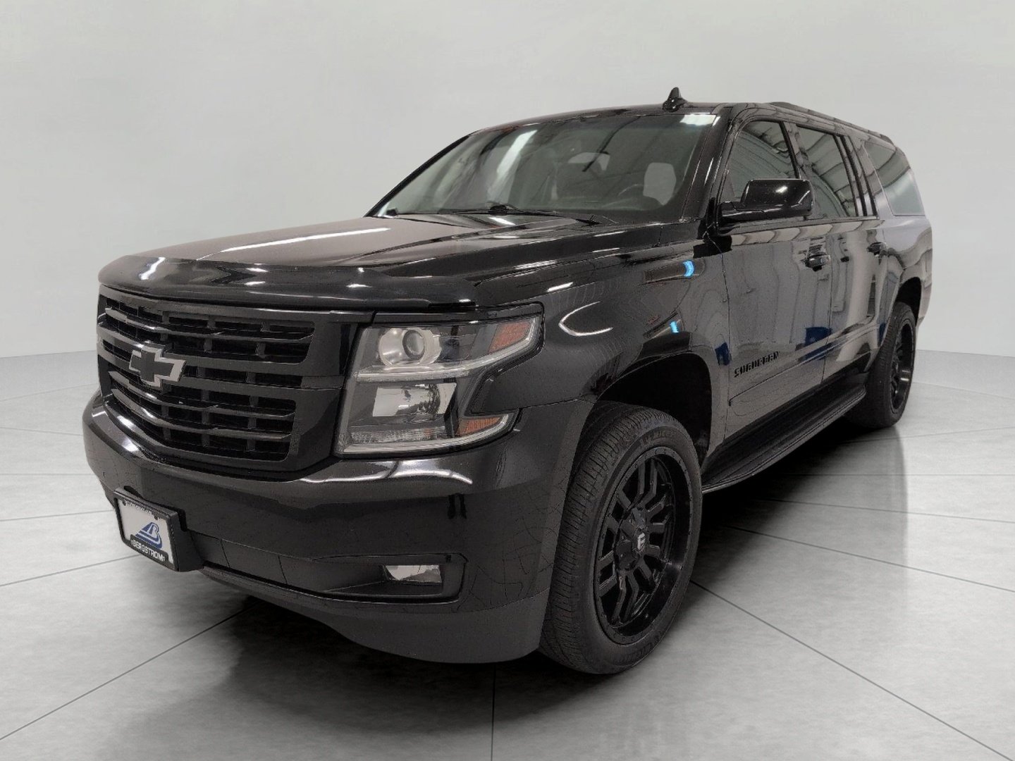 Used 2019 Chevrolet Suburban Premier AWD/4WD image 12