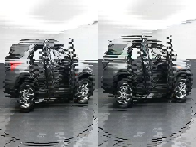 Used 2025 Ford Explorer Active image 36