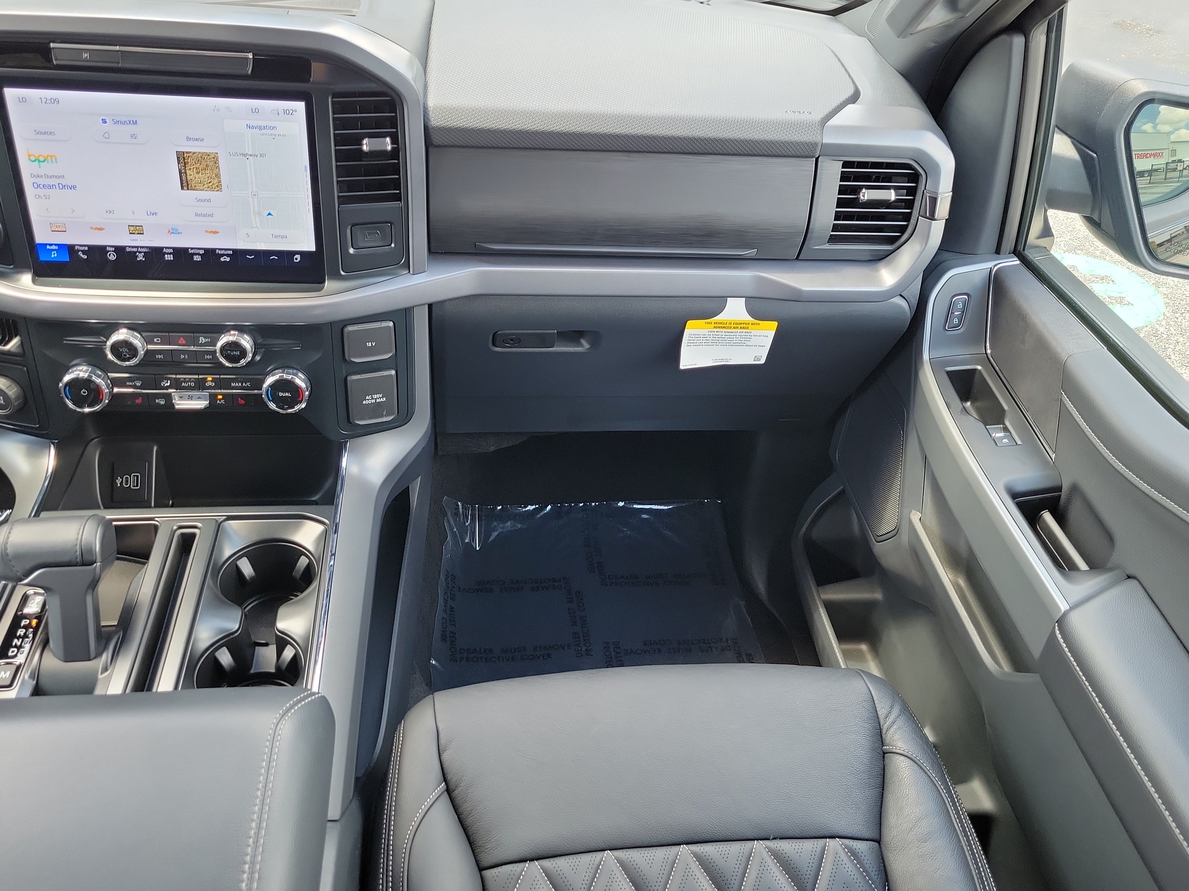 Used 2025 Ford F150 XLT w/ Equipment Group 302A MID RWD image 15