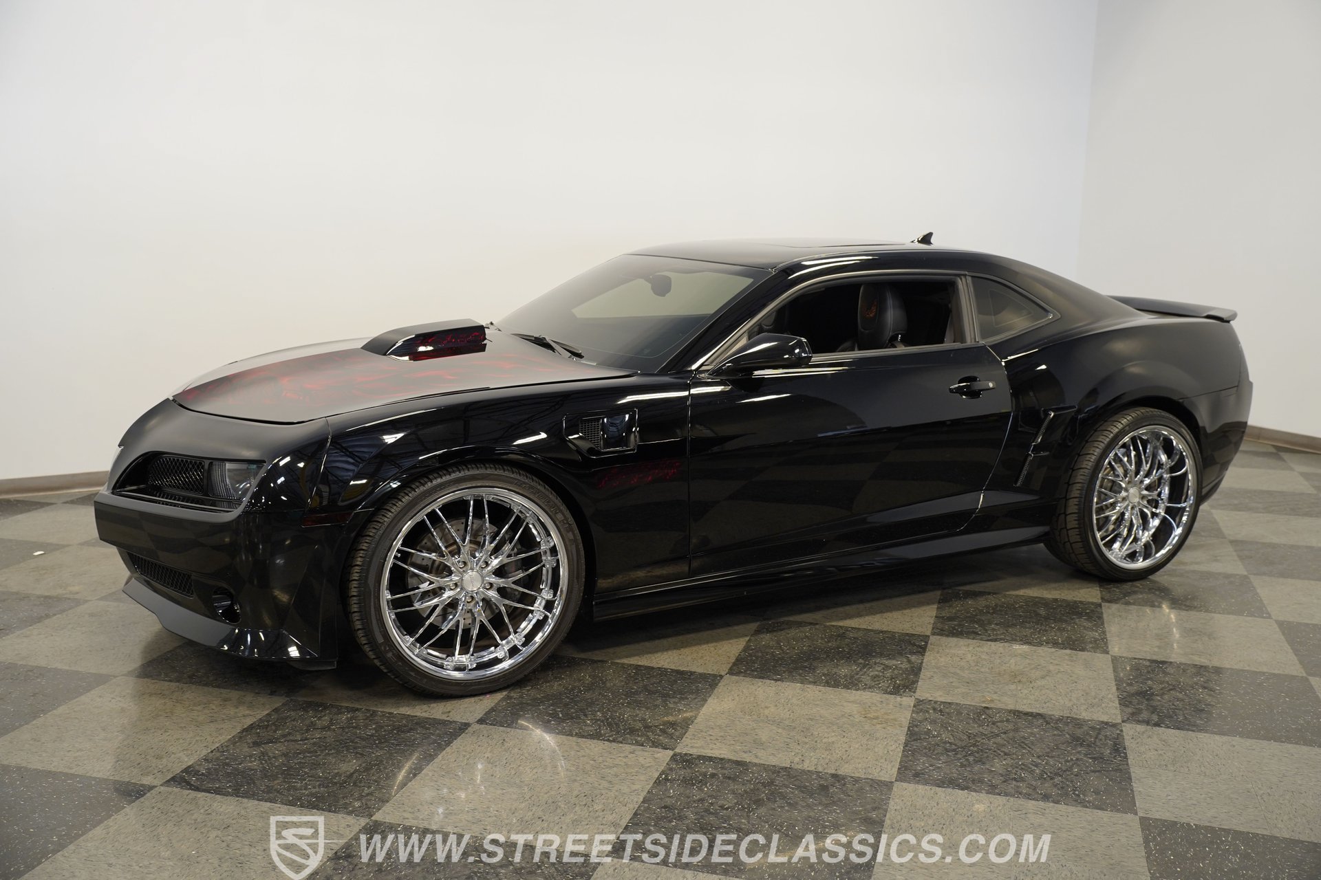 Used 2010 Chevrolet Camaro SS w/ RS Package RWD image 7