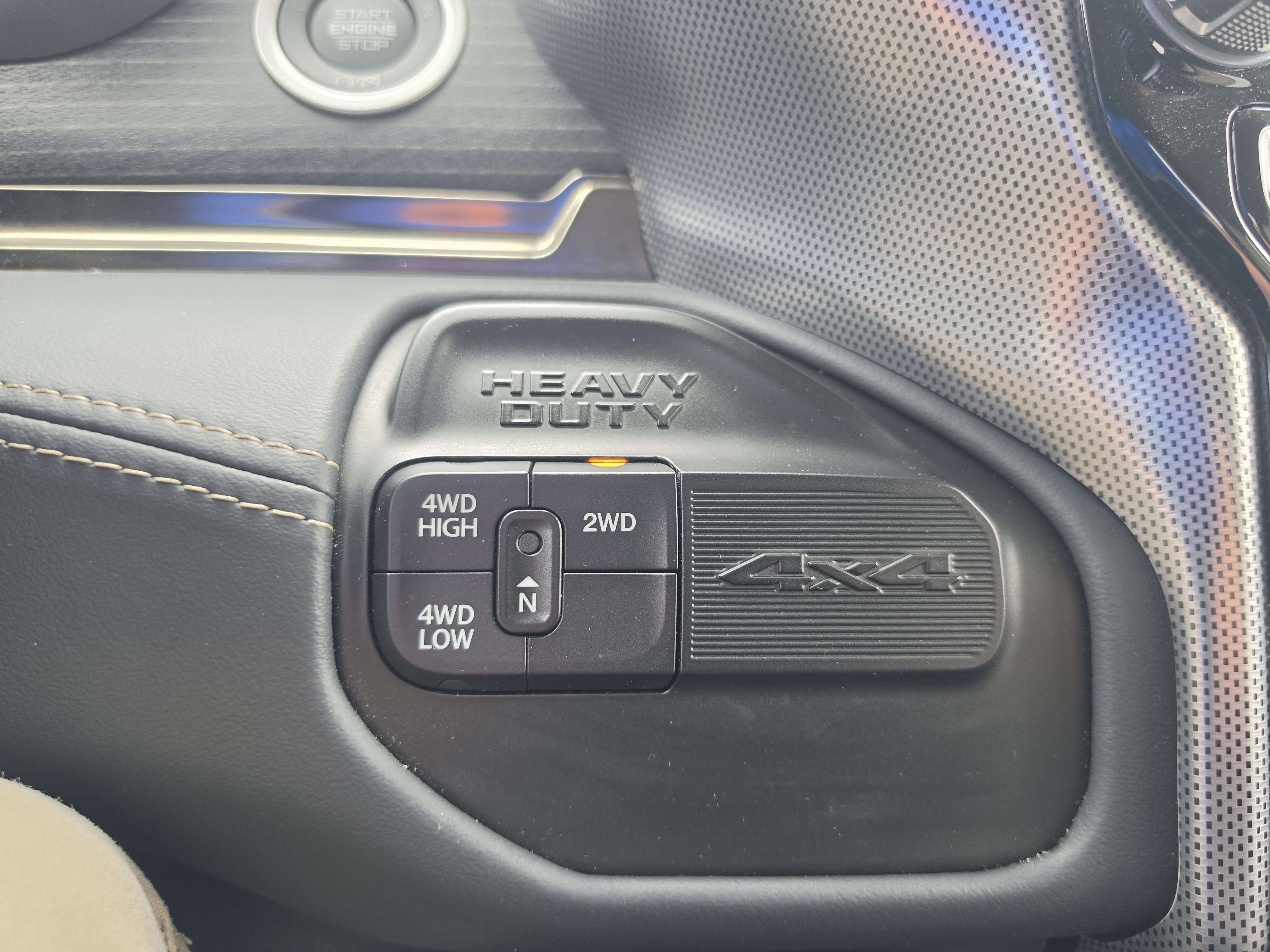 Used 2023 RAM 2500 Limited AWD/4WD image 29