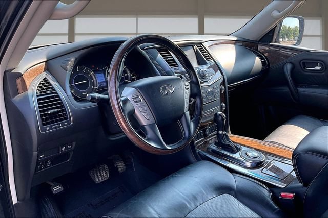 Used 2017 INFINITI QX80 2WD w/ Driver Assistance Package image 14