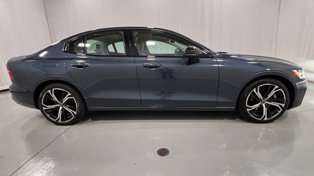 Certified 2024 Volvo S60 B5 Core w/ Climate Package AWD/4WD image 5