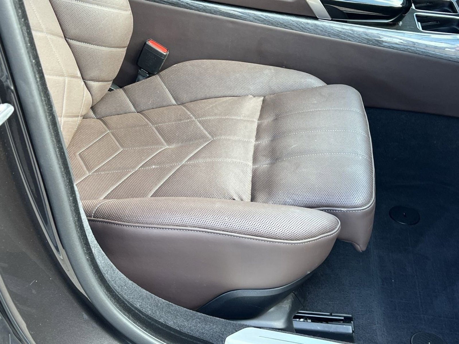 Used 2024 BMW i7 xDrive60 RWD image 31