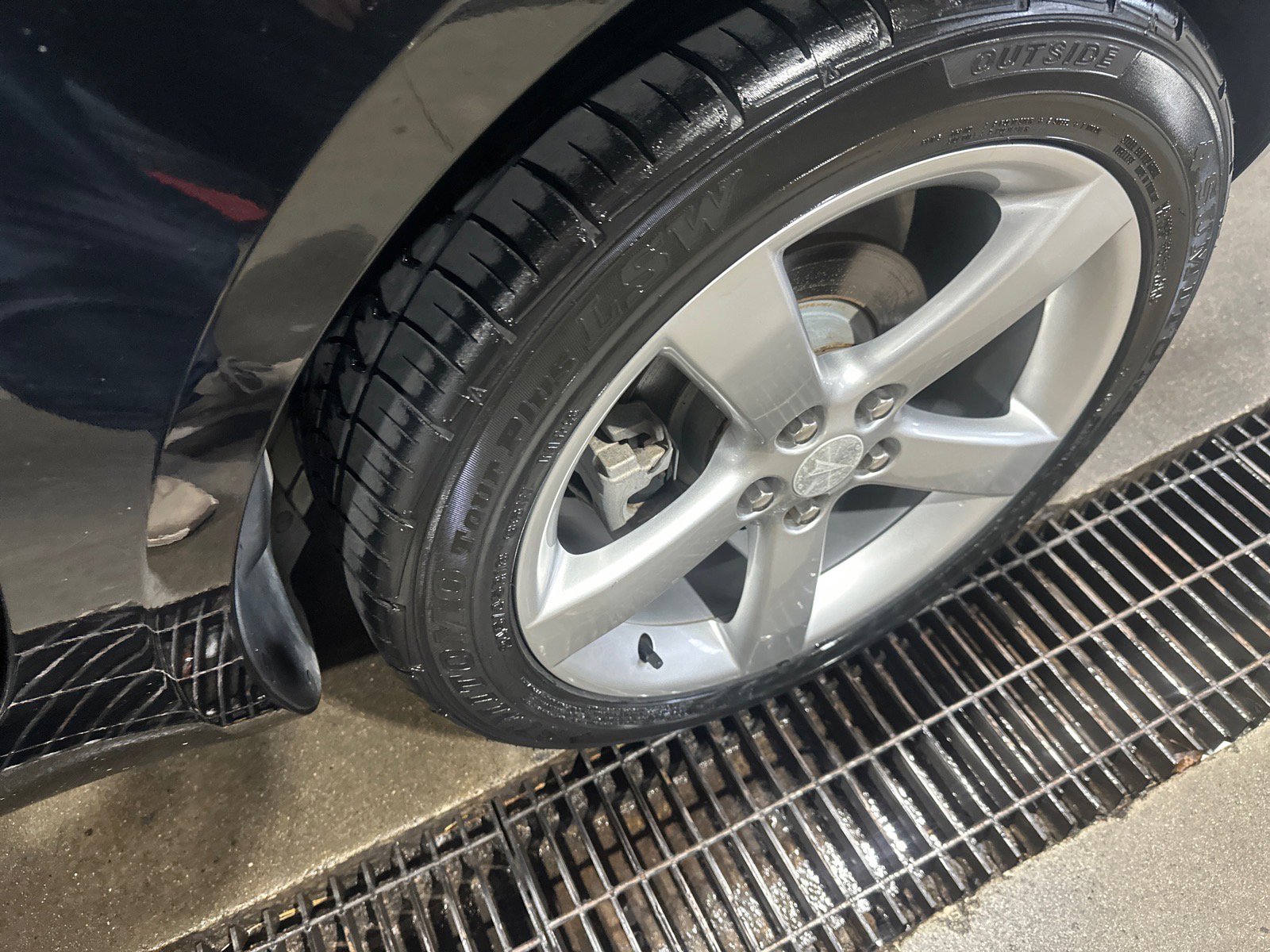 Used 2007 Pontiac Solstice Convertible w/ Convenience Package image 11