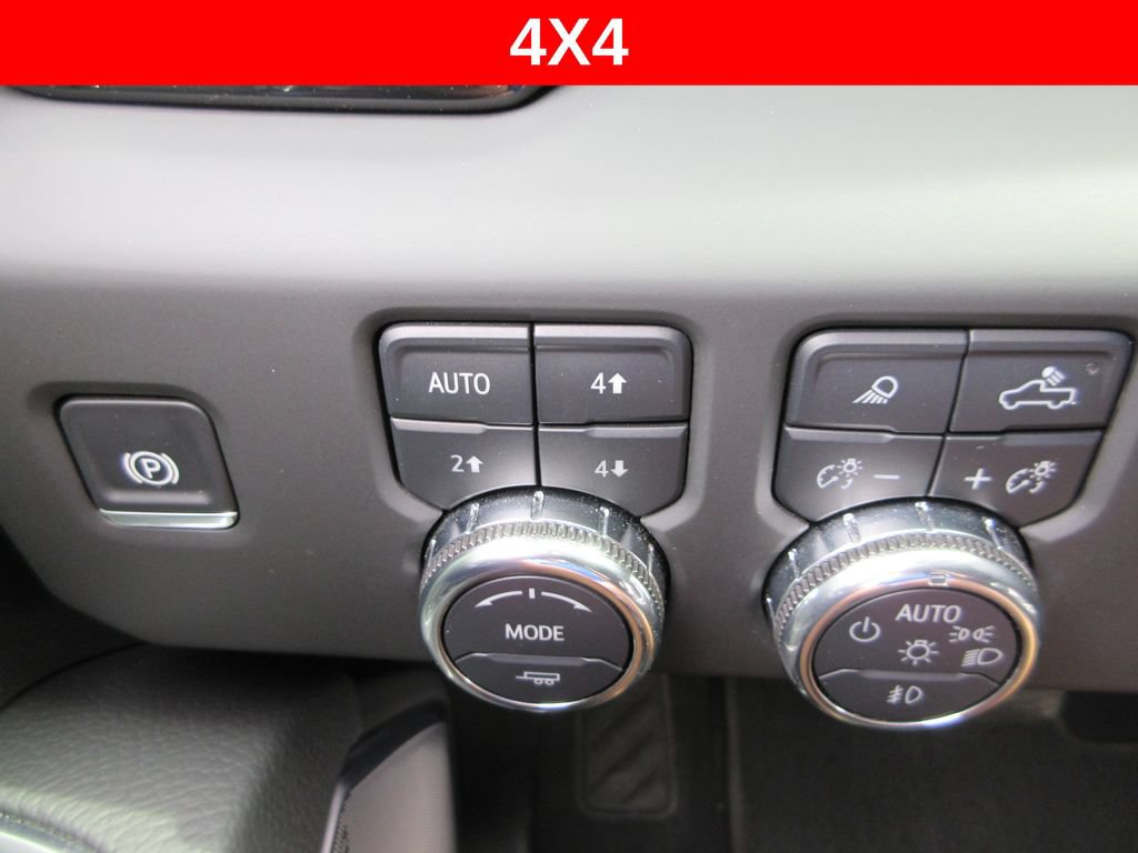 Used 2025 GMC Sierra 2500 Denali w/ Denali Reserve Package AWD/4WD image 35