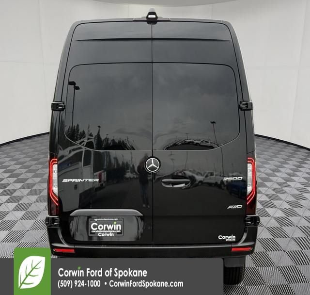 Used 2025 Mercedes-Benz Sprinter 2500 image 16
