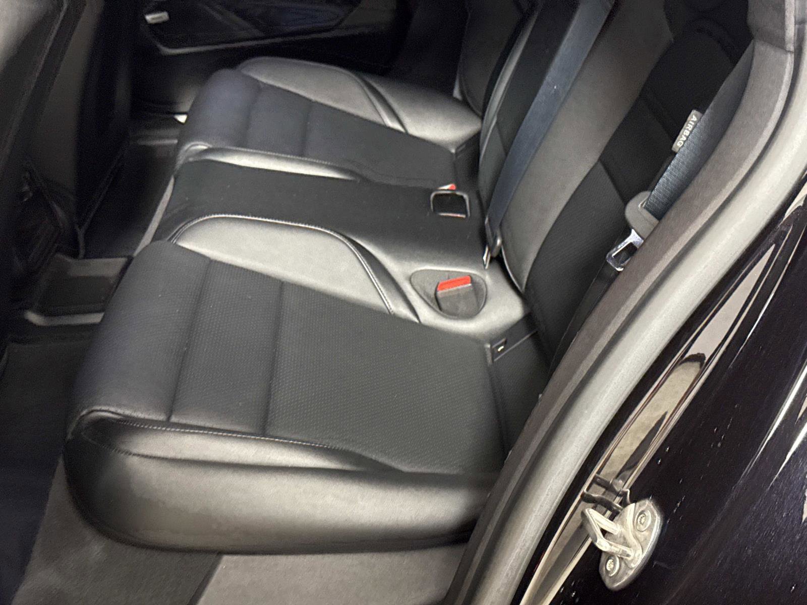 Used 2022 Porsche Taycan 4S AWD/4WD image 12
