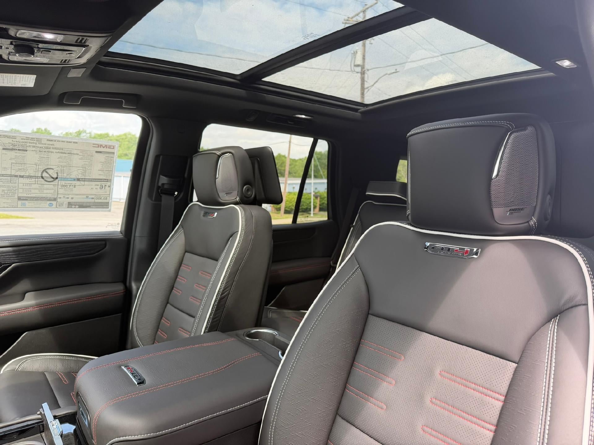 New 2026 GMC Yukon AT4 Ultimate w/ LPO, Floor Liner Package AWD/4WD image 14