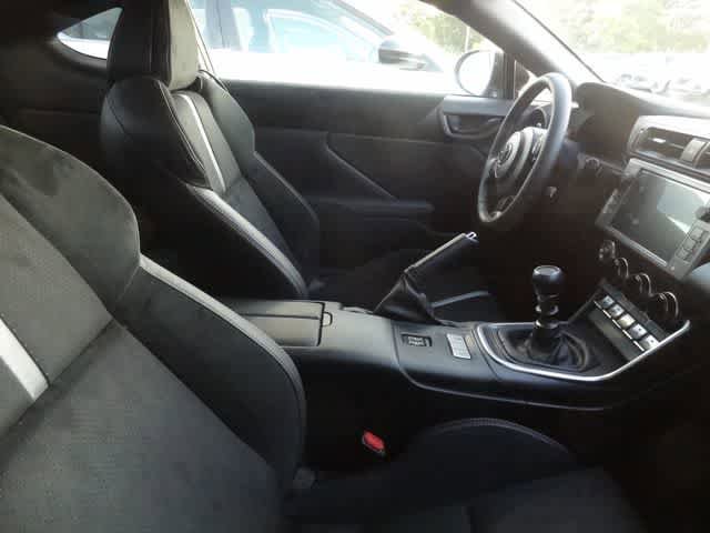 Used 2025 Toyota GR86 Premium w/ Performance Package RWD image 10
