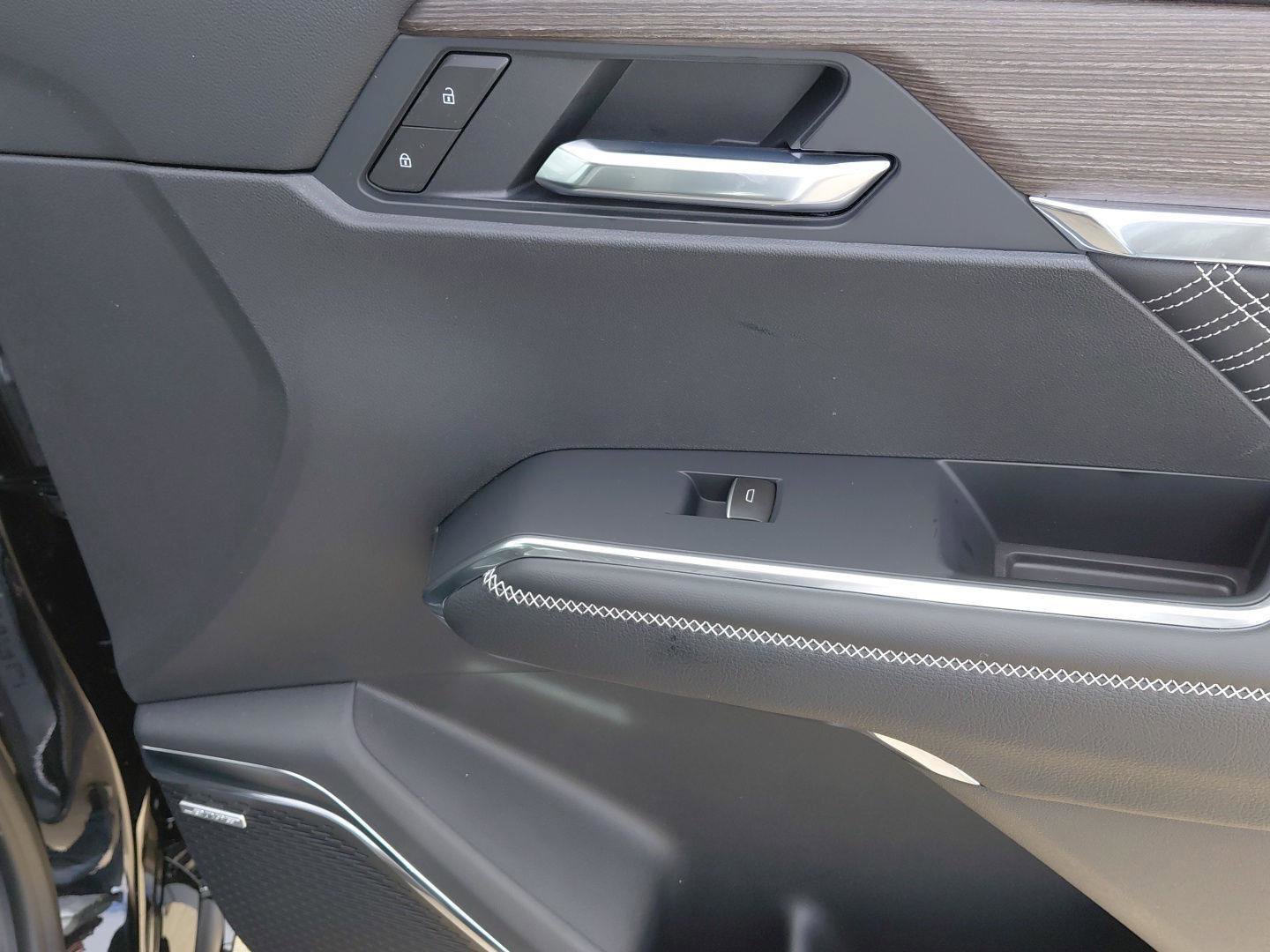 New 2026 GMC Acadia Denali w/ Super Cruise Package image 14