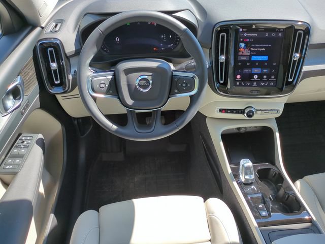 New 2026 Volvo XC40 B5 Ultra AWD/4WD image 12