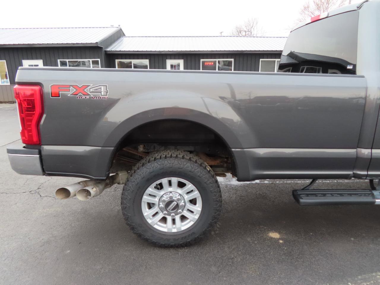 Used 2019 Ford F250 XLT w/ XLT Value Package image 19