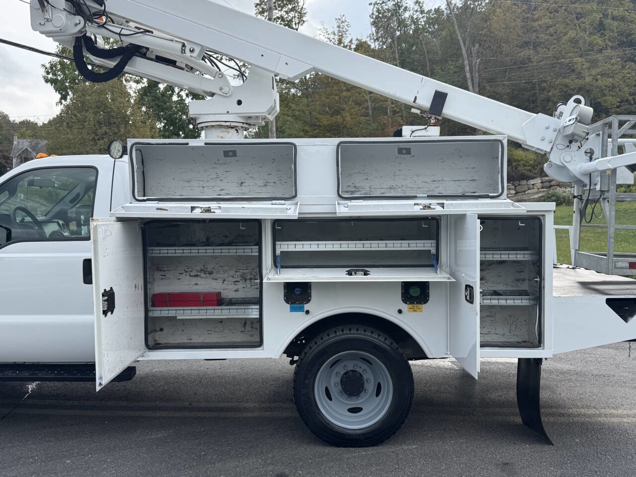 Used 2014 Ford F550 2WD Regular Cab Super Duty w/ Snow Plow Prep Package image 12