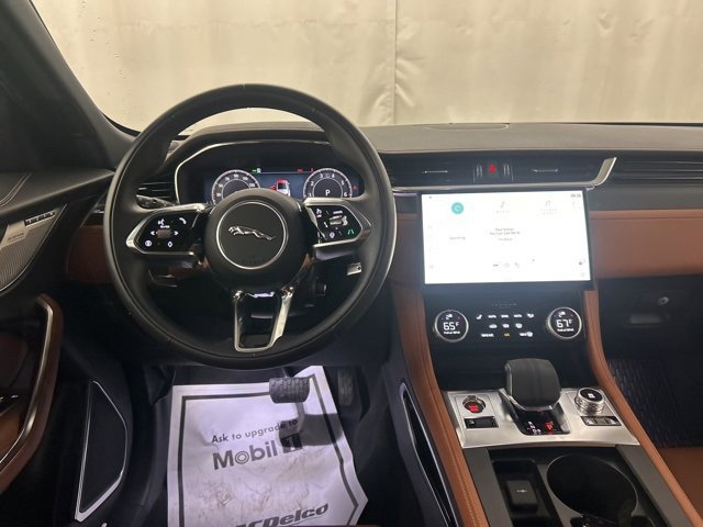 Used 2025 Jaguar F-PACE R-Dynamic S image 26