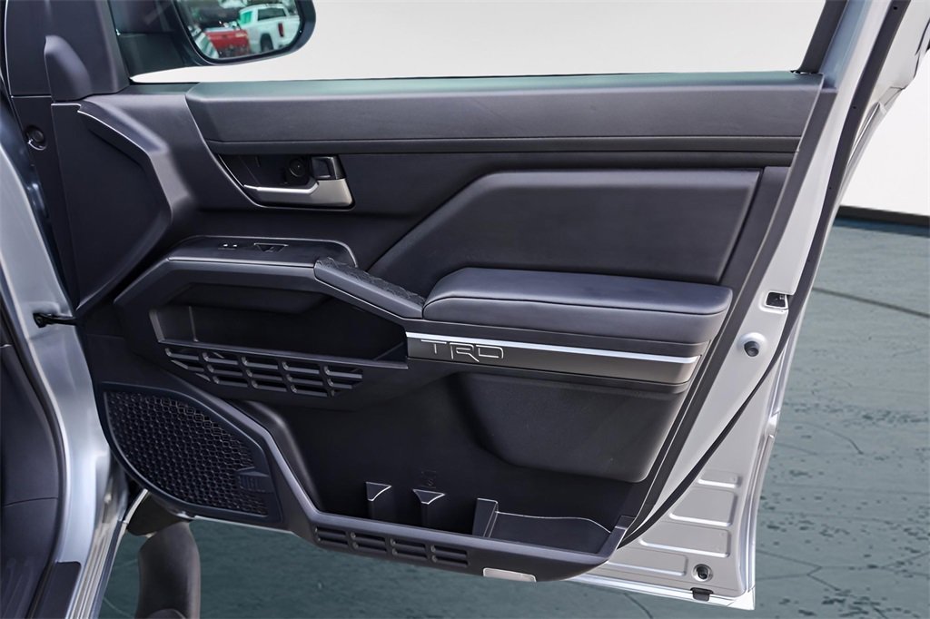 Used 2024 Toyota Tacoma 4x4 Double Cab Hybrid image 32
