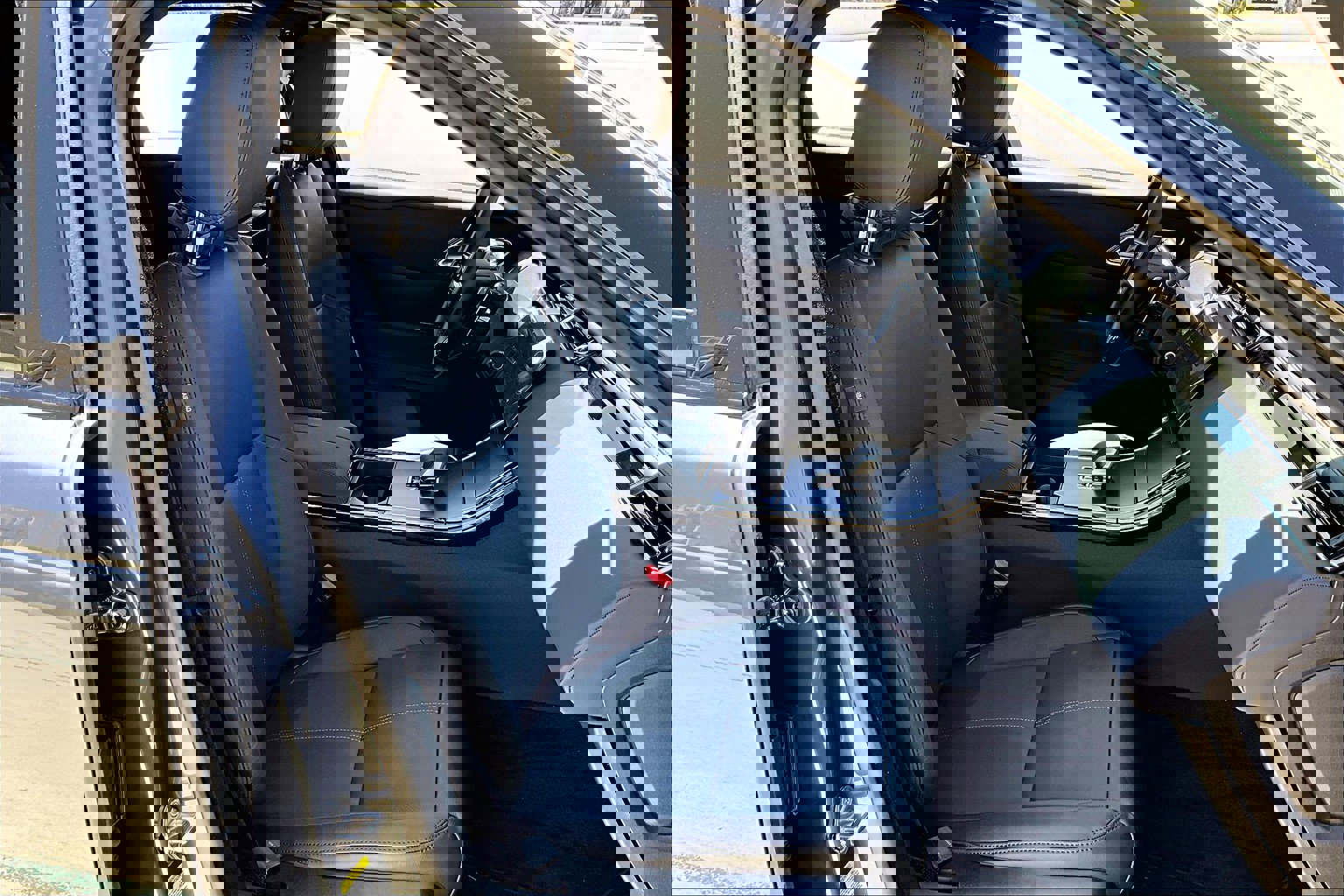 New 2026 Land Rover Range Rover Velar Dynamic SE image 6