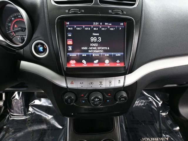Used 2011 Dodge Journey Mainstreet w/ Safe & Sound Group AWD/4WD image 31