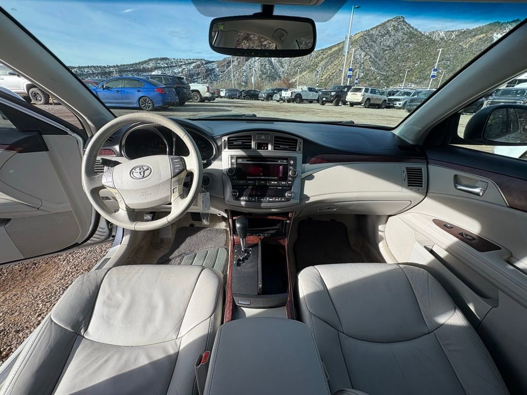 Used 2012 Toyota Avalon image 2